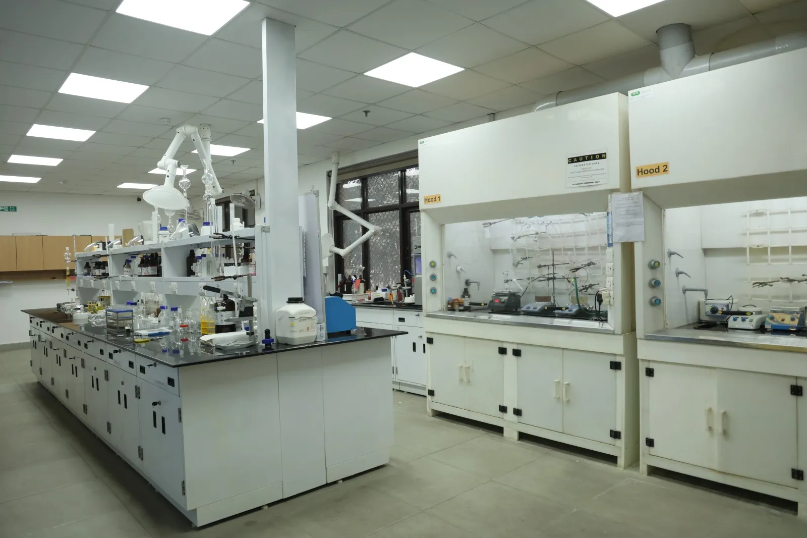 Organic Synthetic Laboratory
